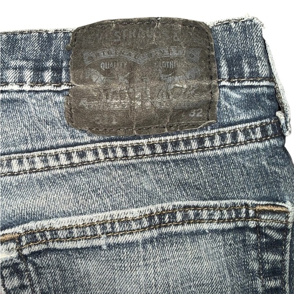 Levi’s Straight Leg Jeans - Picture 4 of 4